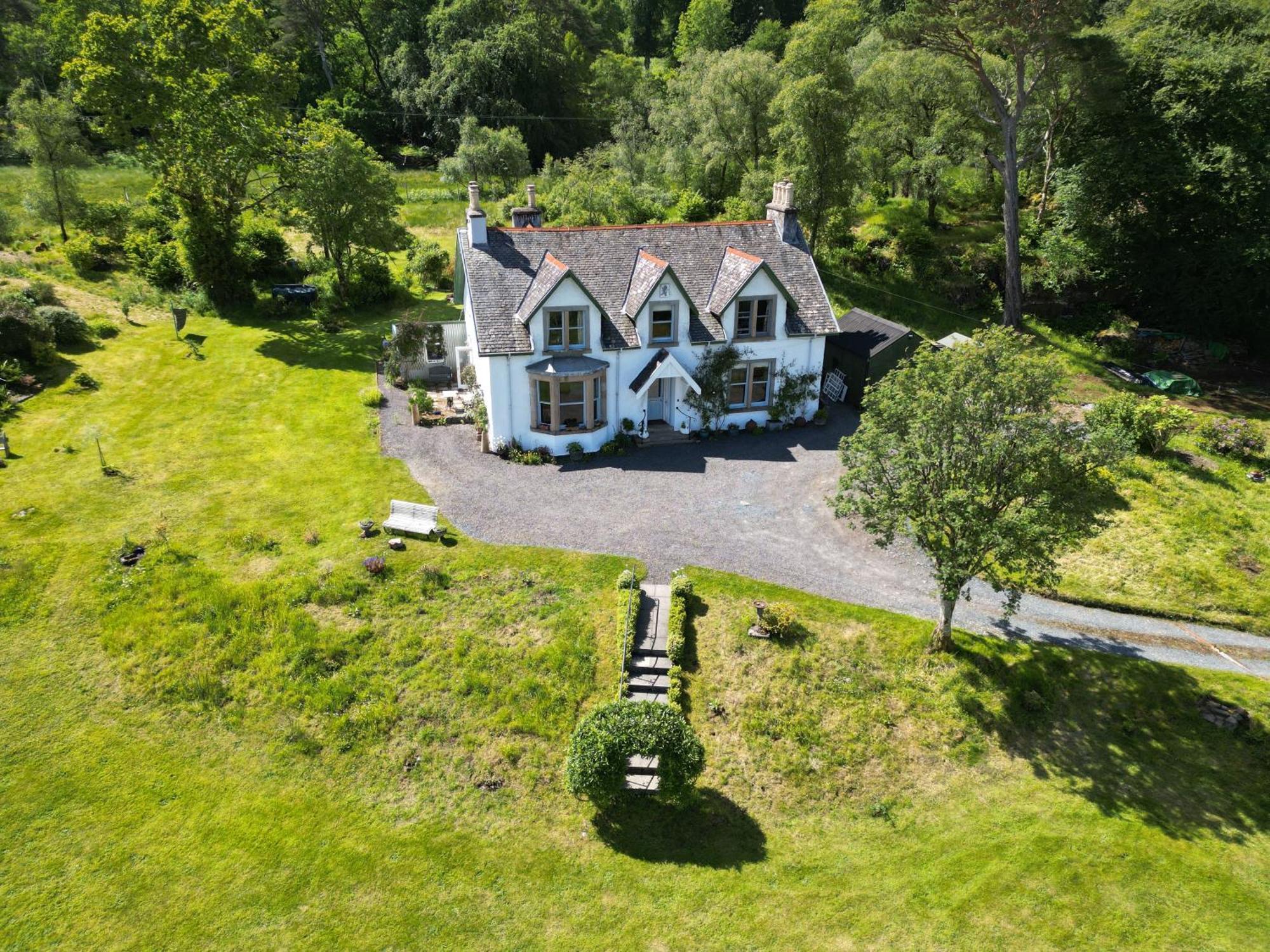 Glenaros Lodge Salen  Екстериор снимка