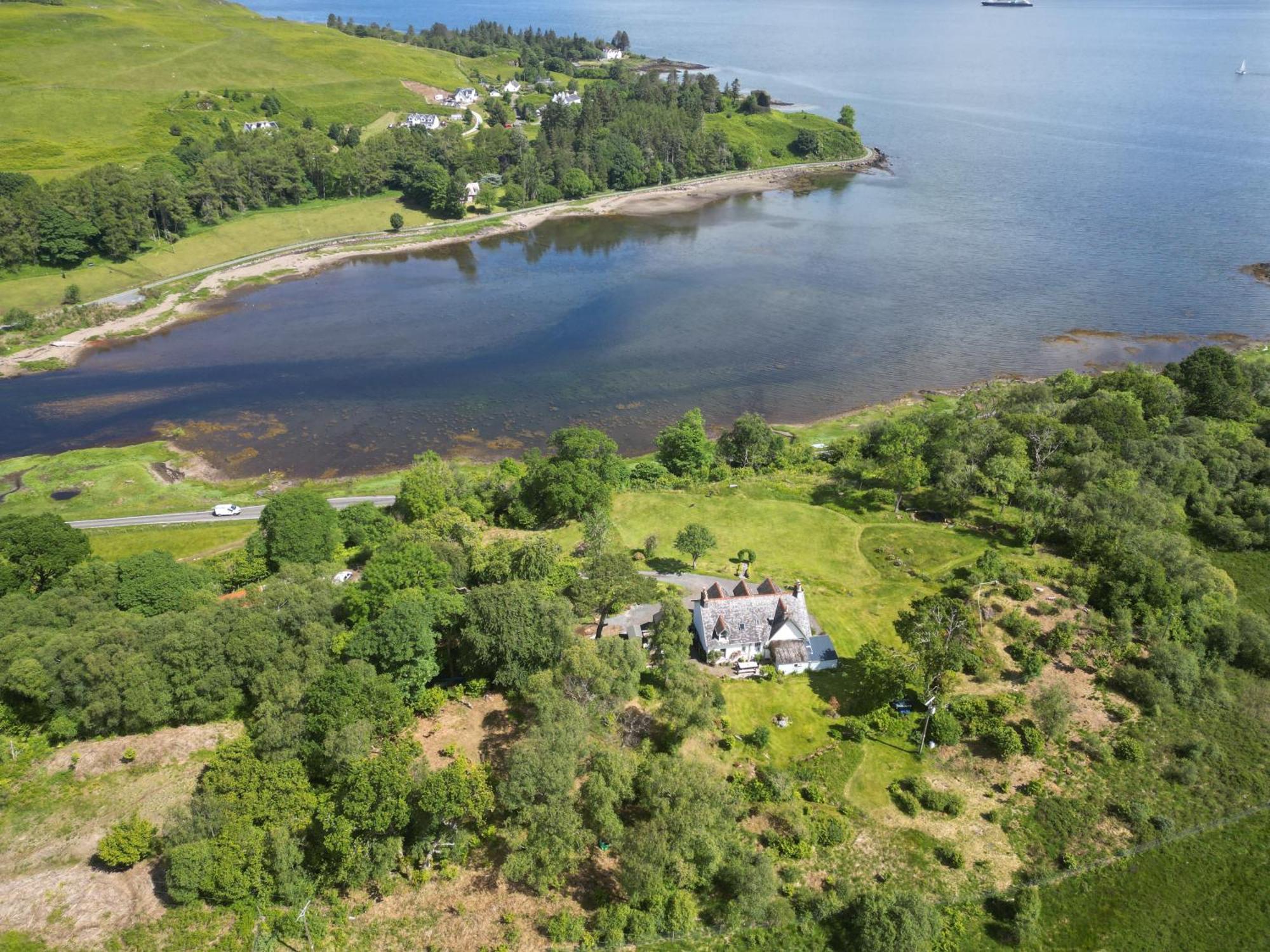 Glenaros Lodge Salen  Екстериор снимка