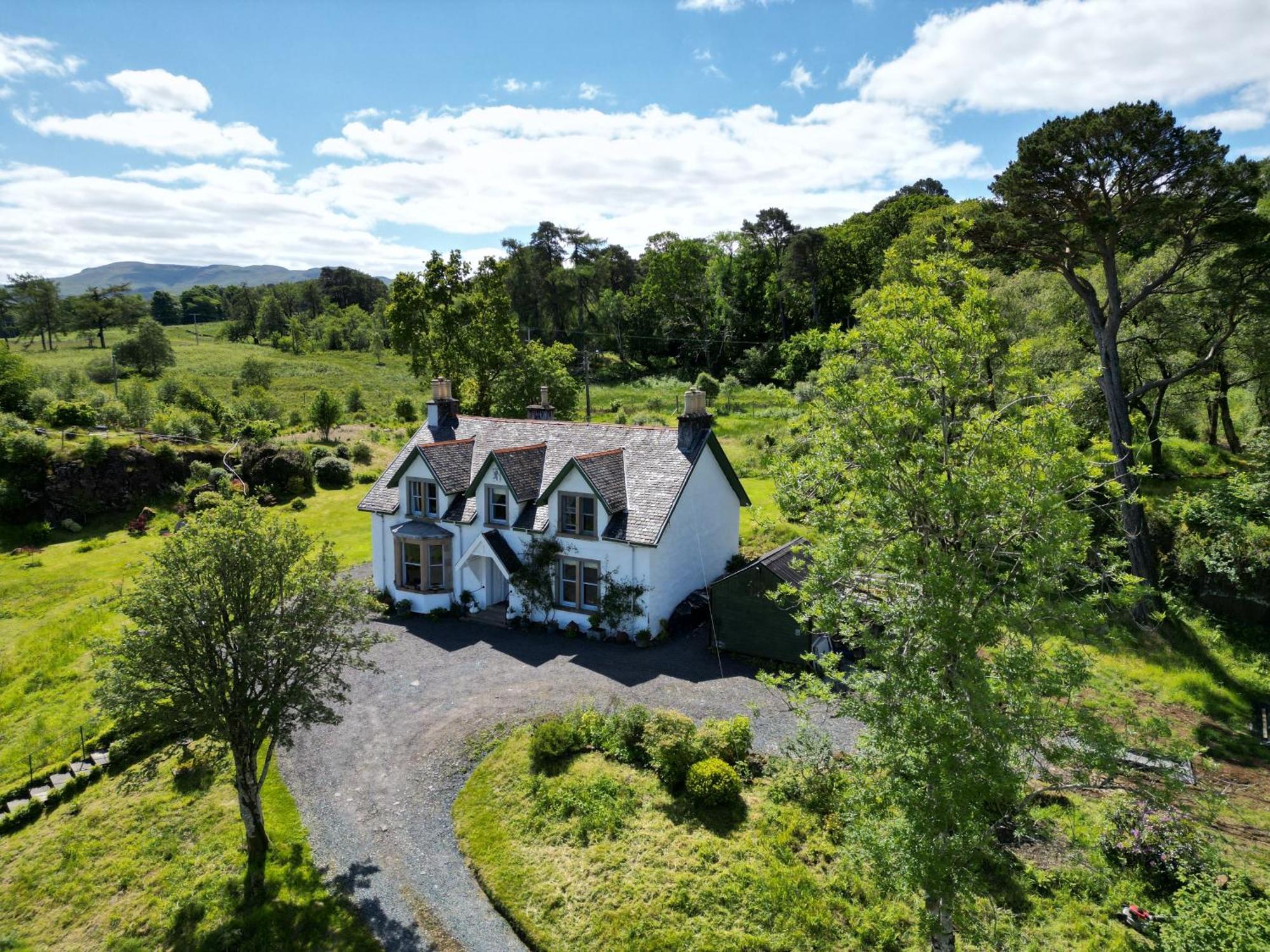 Glenaros Lodge Salen  Екстериор снимка